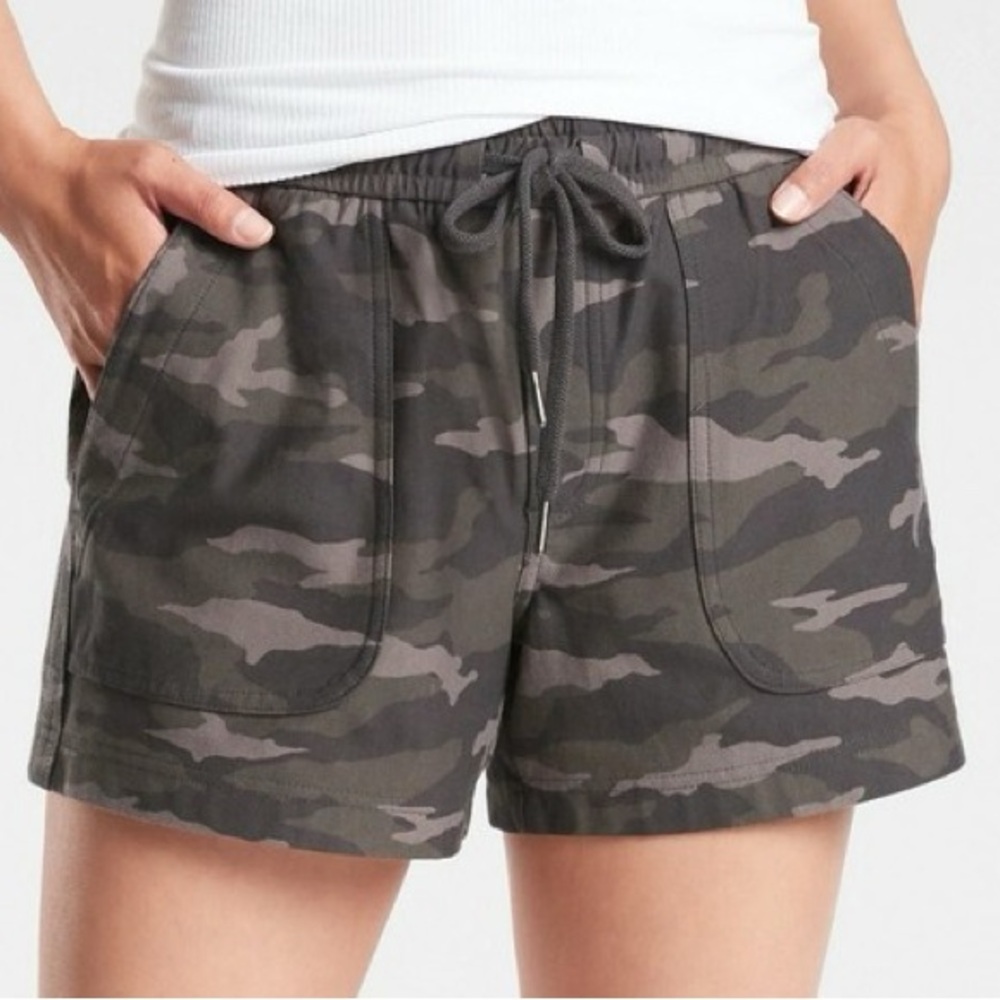 Athleta Farallon Camo Shorts